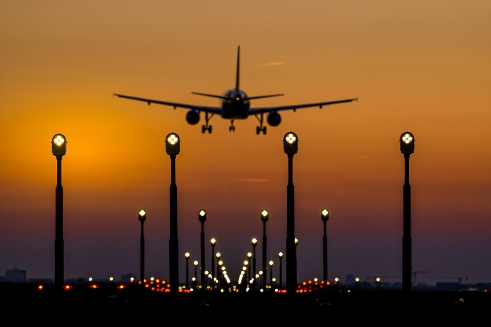 La propuesta de zona de bajas emisiones podría prohibir entrar a los aviones más ruidosos en el aeropuerto de Bruselas