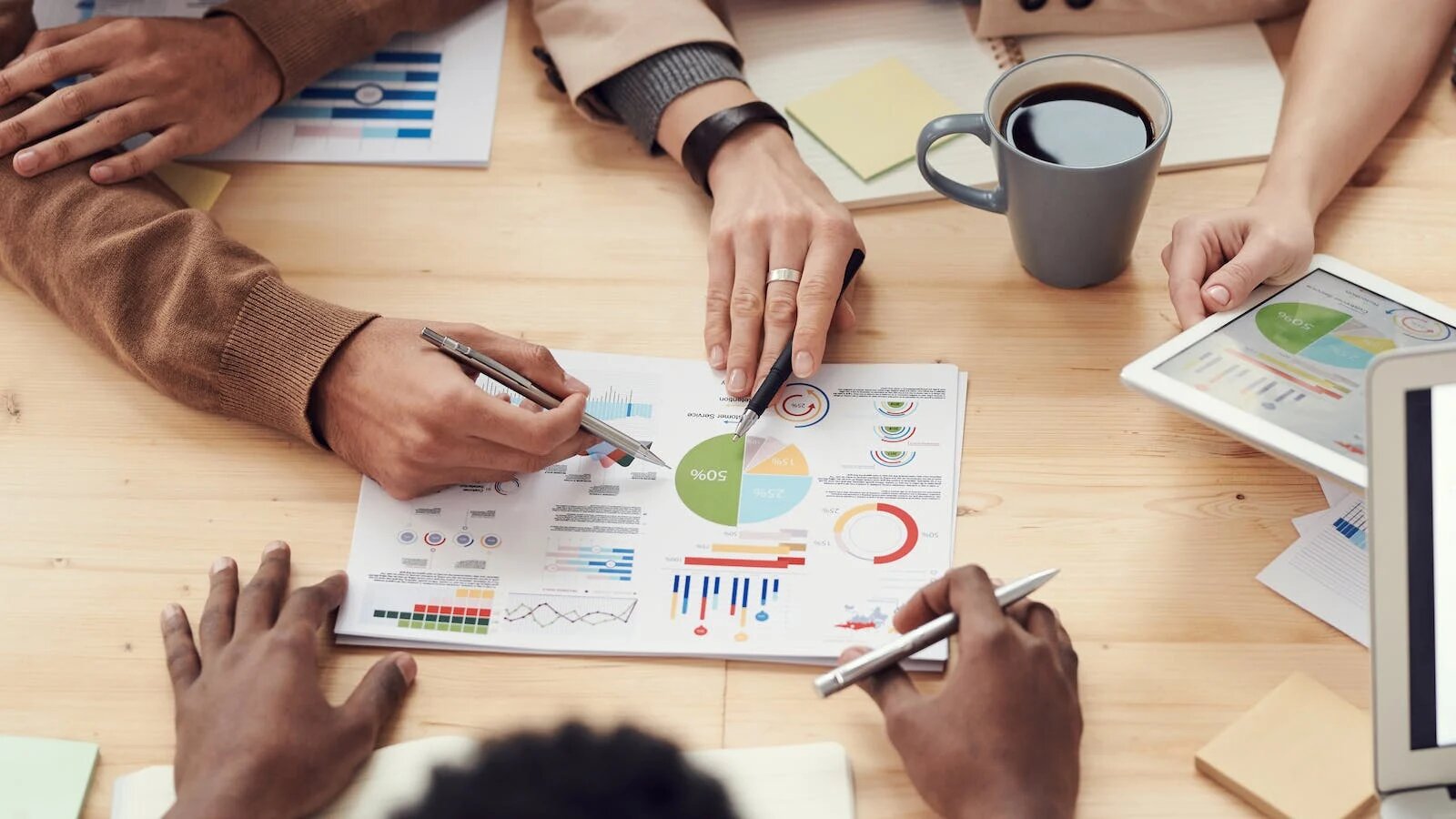 Una reorientación de las ayudas a las empresas para acelerar la descarbonización de la economía bruselense