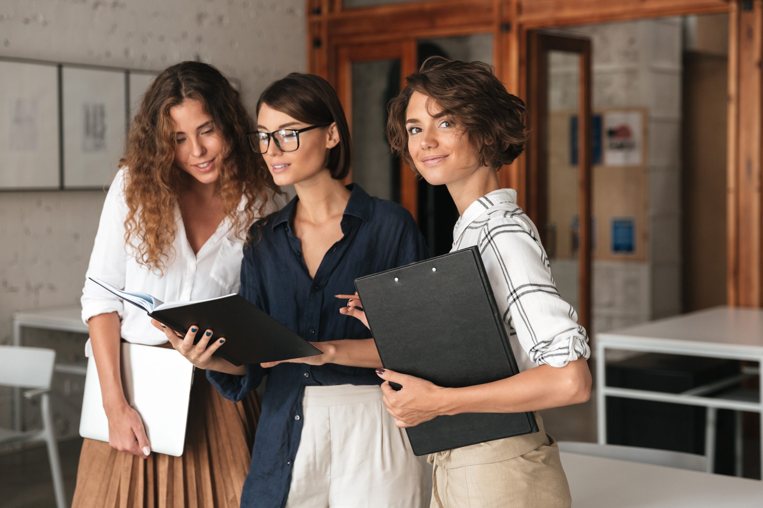 La UE lanza un nuevo programa con el sector bancario para apoyar a las mujeres empresarias en toda Europa